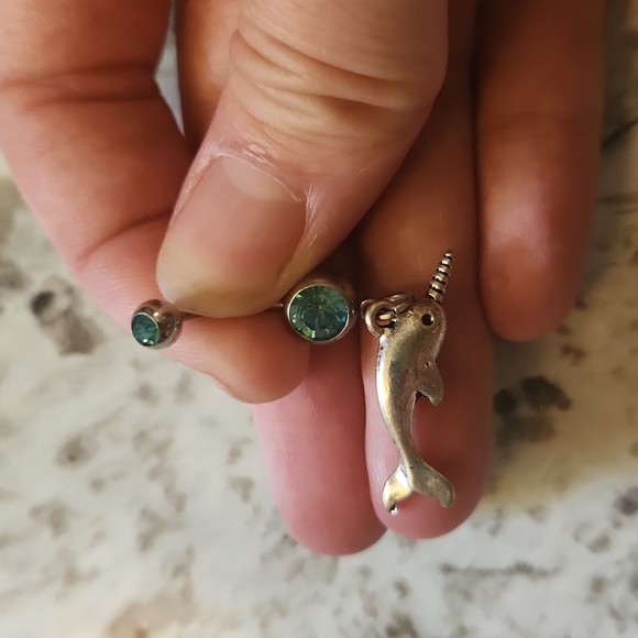 Narwhal Belly Button Ring - Picture 3 of 3